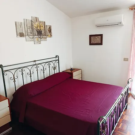 L' Aranciera Bed & Breakfast *